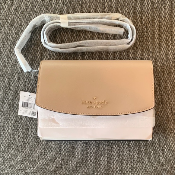 Kate Spade Carson Colorblock Saffiano Lea Beige and White - Picture 1 of 7